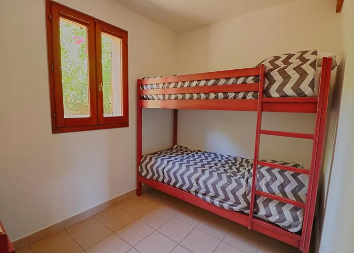 N1 Rez De Jardin La Liscia Apartment *